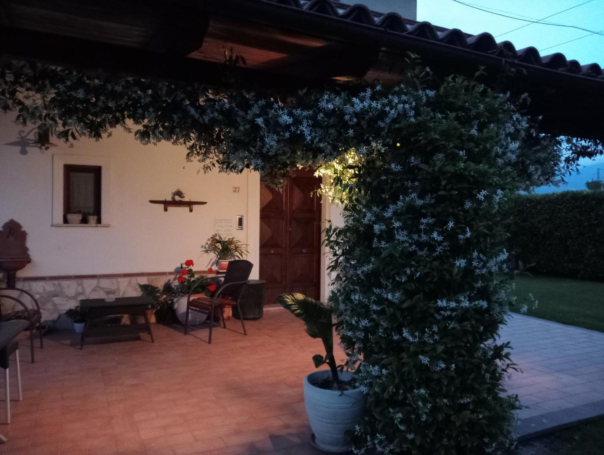 B&B Il Tiglio Padula Eksteriør bilde